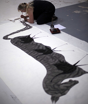Australian artist Anna Glynn at work in China